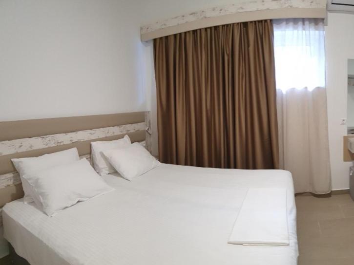 Ola Kala Apartments And Rooms Vlikhón Zimmer foto