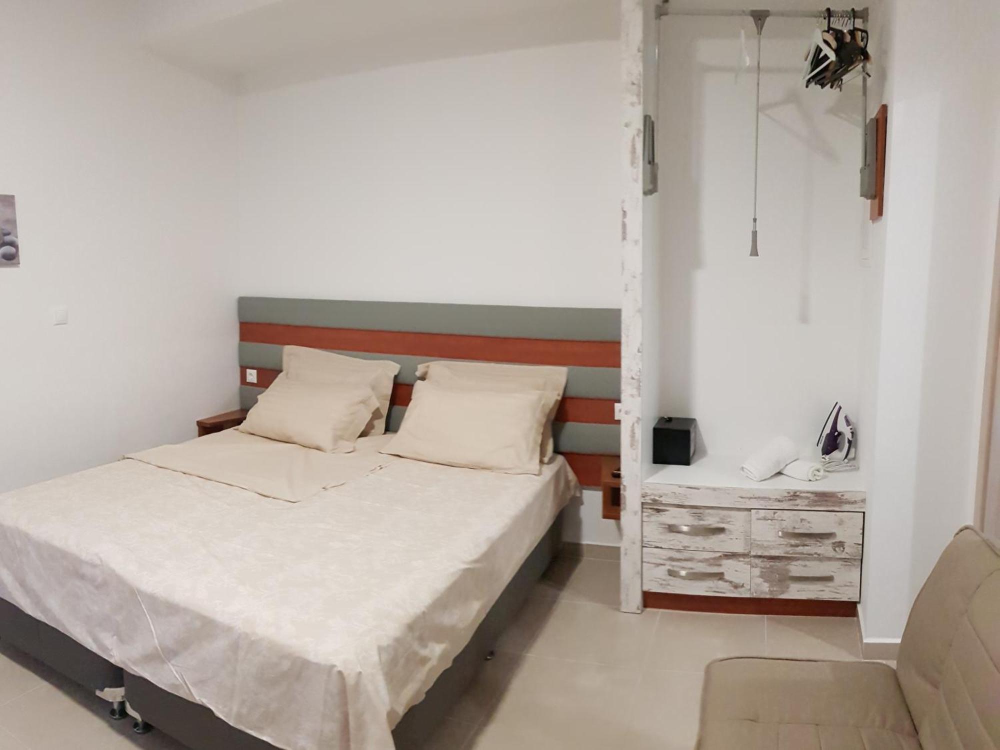 Ola Kala Apartments And Rooms Vlikhón Zimmer foto